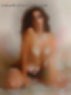 Hot studs horny and sexy bitches come on down.